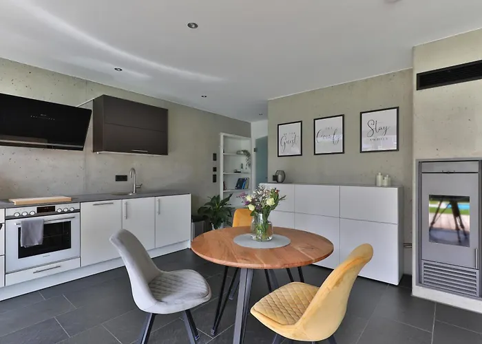 Modernes Studio-apartment Gersthofen